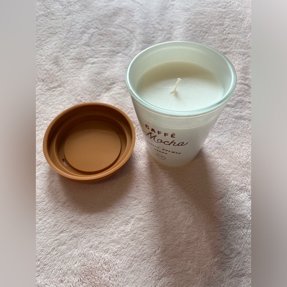 DW Home Other - DW Home Caffe Mocha Candle 11.2oz